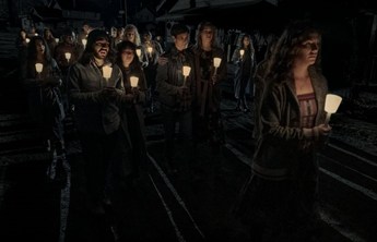 Missa da Meia-Noite: minissérie de terror ganha trailer pela Netflix